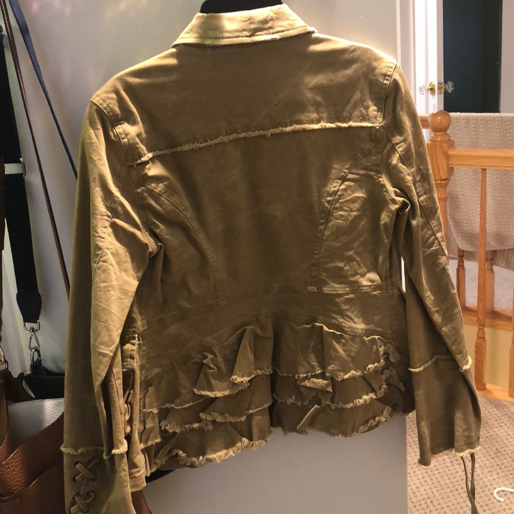 jacket - Picture 2 of 3